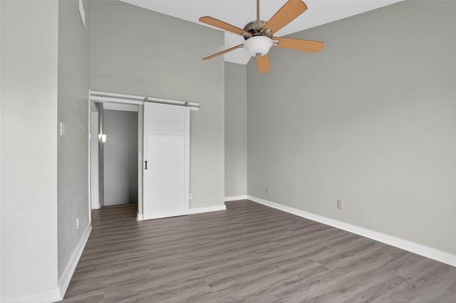 2121 El Paseo Street 1702, Houston, TX 77054