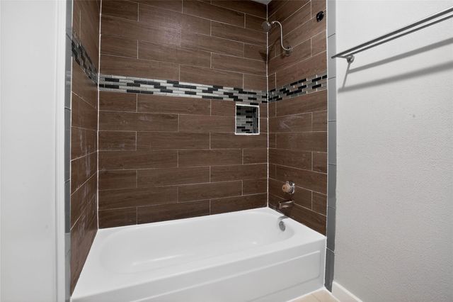 2121 El Paseo Street 1702, Houston, TX 77054