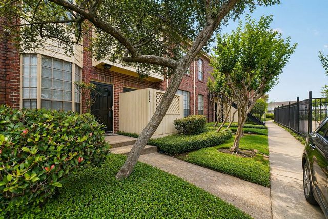 2121 El Paseo Street 1702, Houston, TX 77054