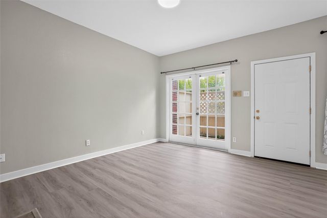 2121 El Paseo Street 1702, Houston, TX 77054