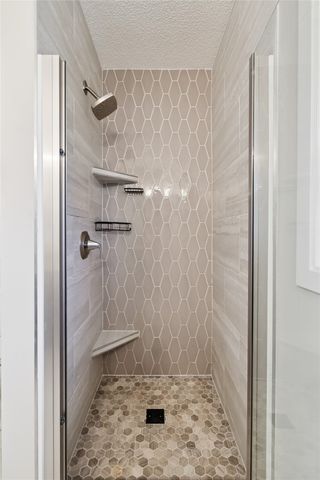 2828 Walnut Street, West Des Moines, IA 50265