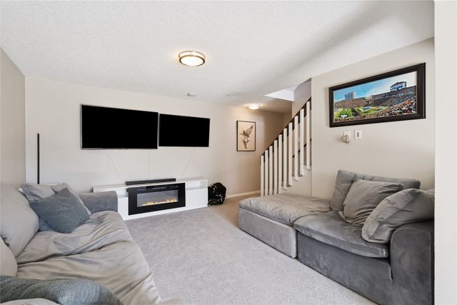 2828 Walnut Street, West Des Moines, IA 50265