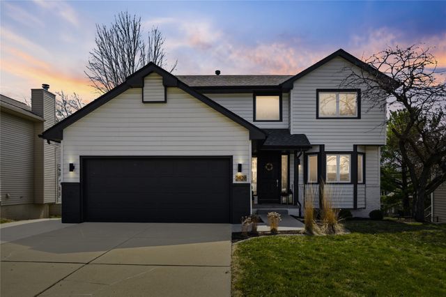 2828 Walnut Street, West Des Moines, IA 50265