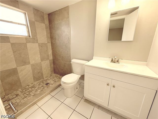 4923 Vincennes CT 3, Cape Coral, FL 33904