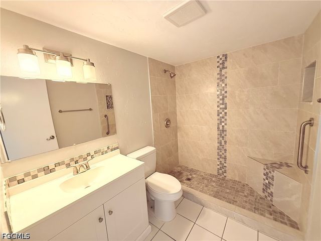4923 Vincennes CT 3, Cape Coral, FL 33904