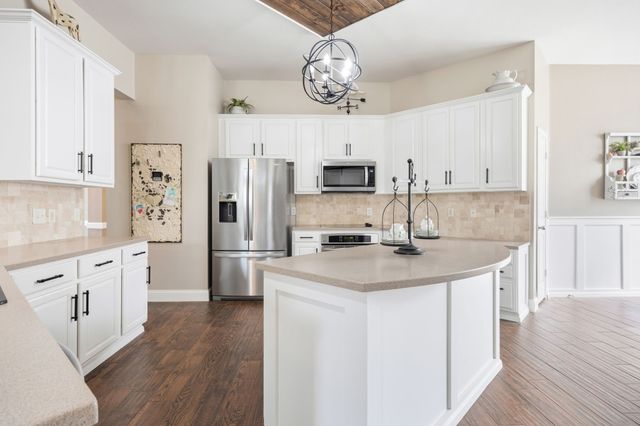 1004 Dover Heights Trail, Mansfield, TX 76063