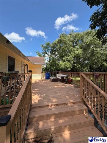 333 Horseshoe Bend Dr, Darlington, SC 29532