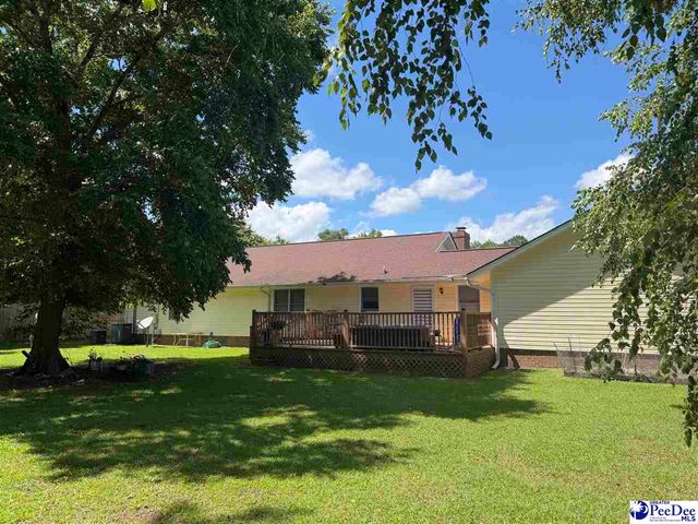 333 Horseshoe Bend Dr, Darlington, SC 29532