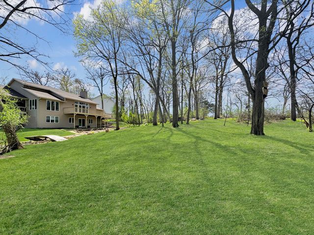 1669 Barberry Circle, Freeport, IL 61032