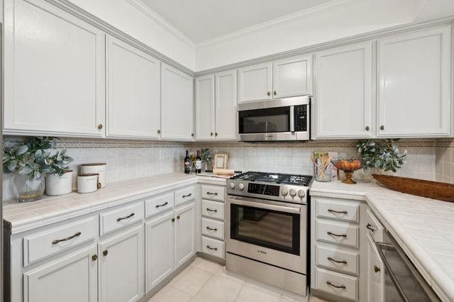 530 El Camino Real 306, Burlingame, CA 94010