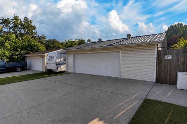 125 Linwood Street, Waterloo, IA 50702