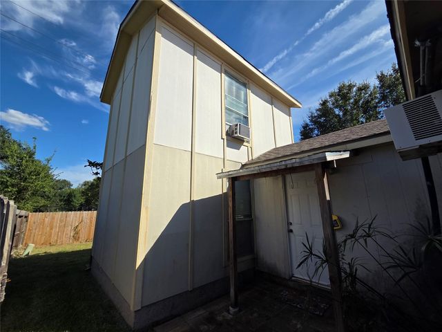 2210 Blindlake Drive, Houston, TX 77084