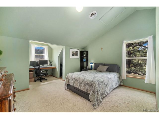 1084 Iron Mountain Dr, Livermore, CO 80536