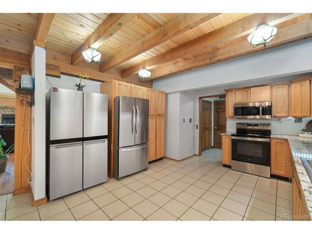 1084 Iron Mountain Dr, Livermore, CO 80536