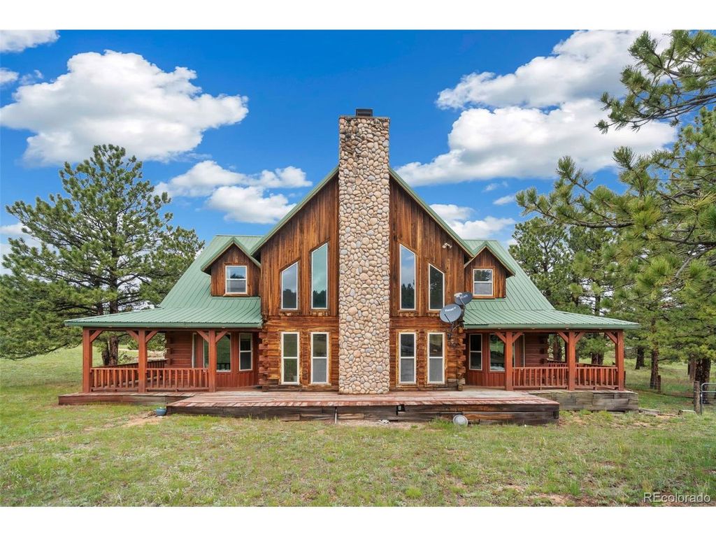 1084 Iron Mountain Dr, Livermore, CO 80536