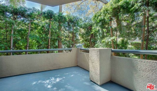 1401 Ambassador Street 111, Los Angeles, CA 90035