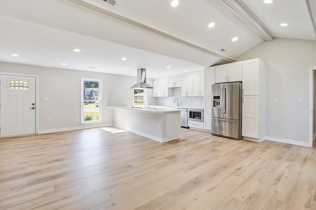 5031 Foxwood Drive, North Charleston, SC 29418