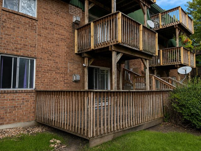 2000 Tall Oaks Drive 1A, Aurora, IL 60505