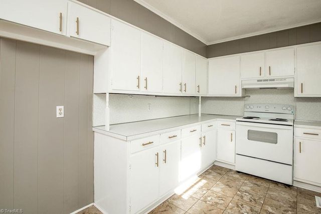 6214 Weant Road, Archdale, NC 27263