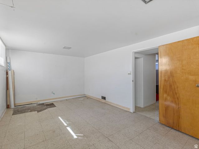 5106 S JOLLY ST, Taylorsville, UT 84123