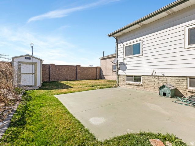 5106 S JOLLY ST, Taylorsville, UT 84123