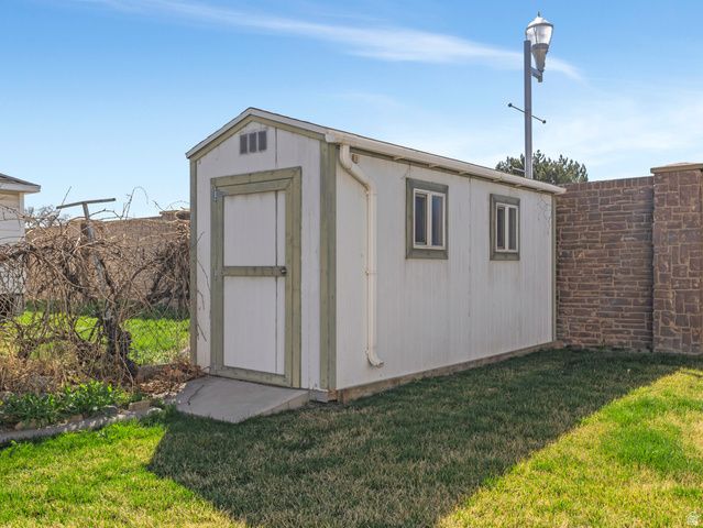 5106 S JOLLY ST, Taylorsville, UT 84123