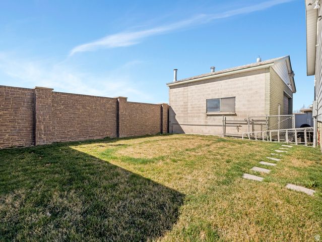 5106 S JOLLY ST, Taylorsville, UT 84123