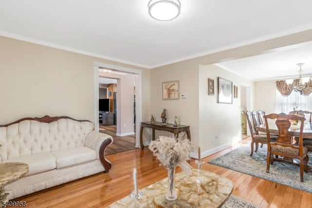 212 Vesper Ave, Middlesex Boro, NJ 08846