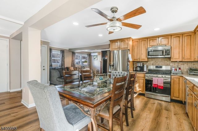 212 Vesper Ave, Middlesex Boro, NJ 08846