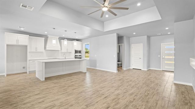 12624 E Hefner Road, Jones, OK 73049