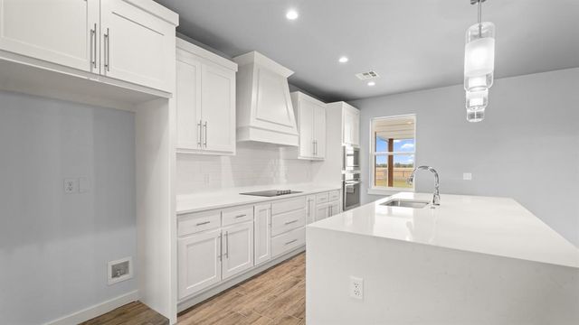 12624 E Hefner Road, Jones, OK 73049