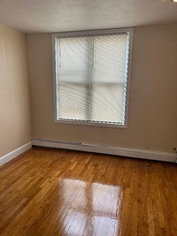 98 Kirtland St 1, Lynn, MA 01904