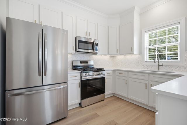 2412 Great Laurel Court, Greenville, NC 27834