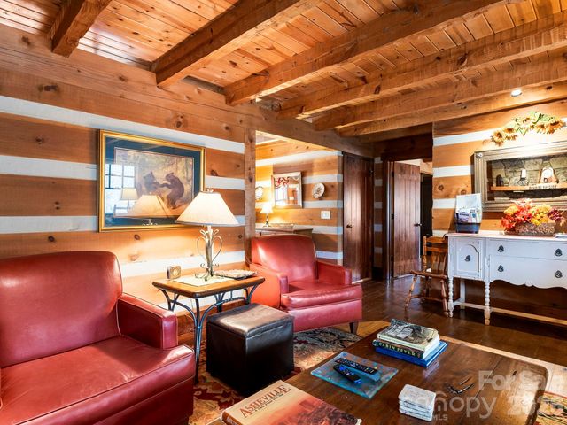 952 & 970 Morgan Hill Road, Black Mountain, NC 28711