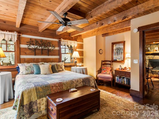 952 & 970 Morgan Hill Road, Black Mountain, NC 28711