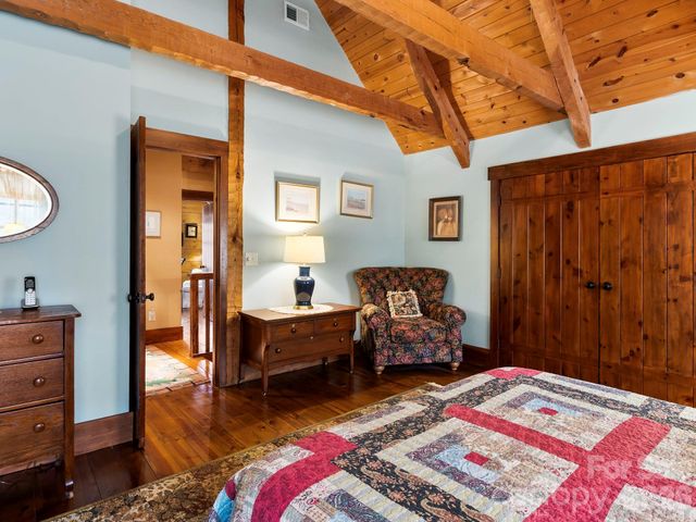 952 & 970 Morgan Hill Road, Black Mountain, NC 28711