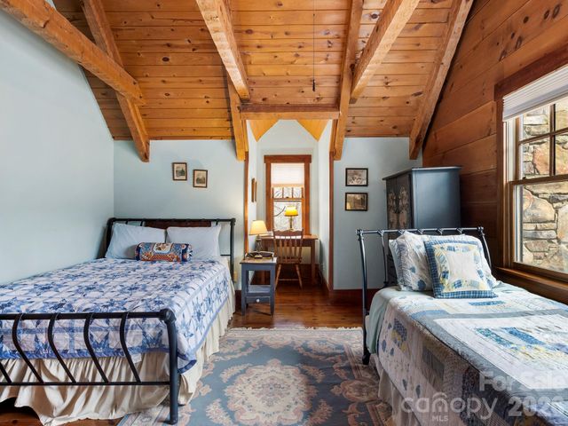 952 & 970 Morgan Hill Road, Black Mountain, NC 28711