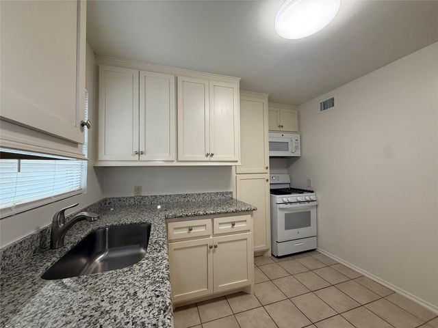 1318 Heights Boulevard 4, Houston, TX 77008