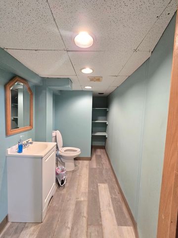 616 W Keith Avenue, Waukegan, IL 60085