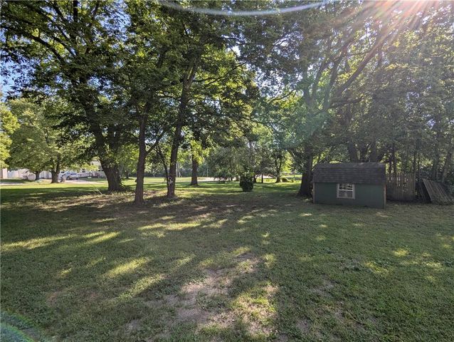 1111 Miami Street, Hiawatha, KS 66434