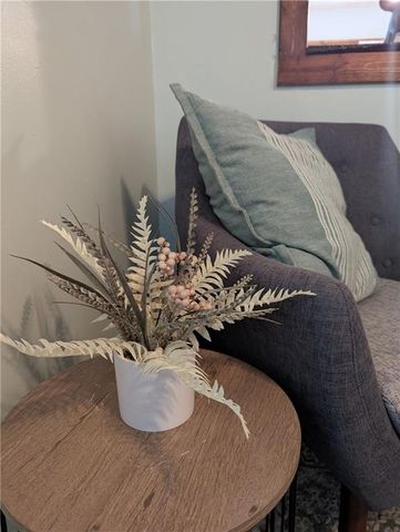 1111 Miami Street, Hiawatha, KS 66434