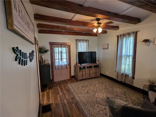 1111 Miami Street, Hiawatha, KS 66434