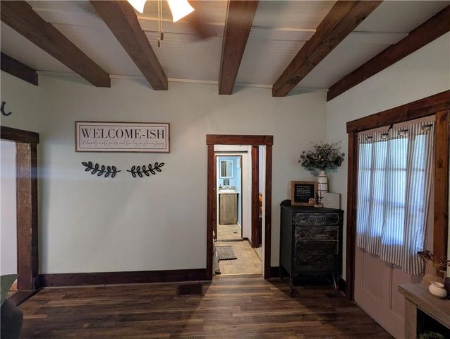 1111 Miami Street, Hiawatha, KS 66434