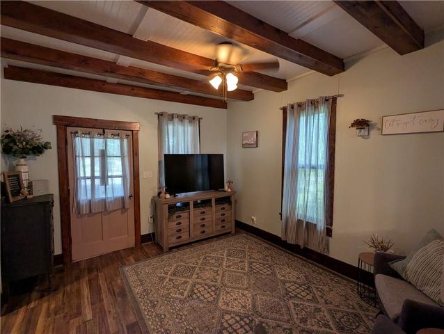 1111 Miami Street, Hiawatha, KS 66434