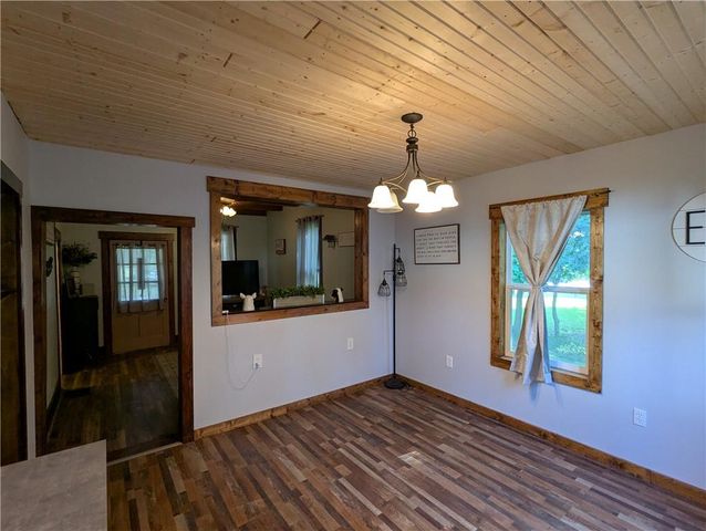 1111 Miami Street, Hiawatha, KS 66434