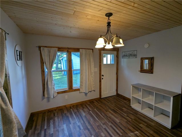 1111 Miami Street, Hiawatha, KS 66434