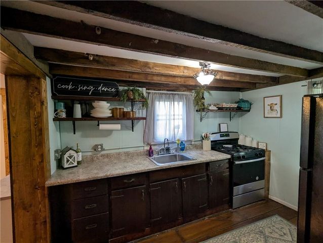 1111 Miami Street, Hiawatha, KS 66434