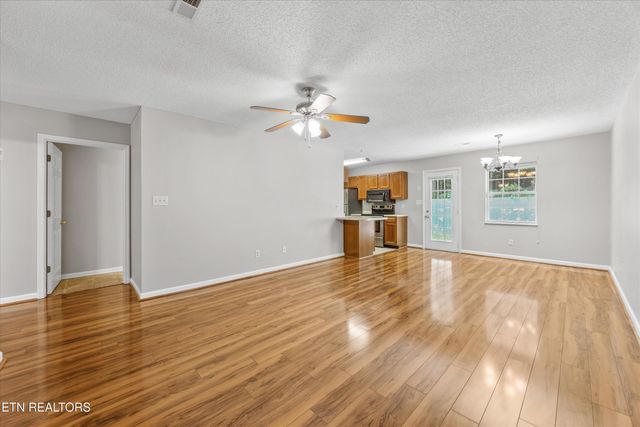 1055 Blinken St, Knoxville, TN 37932