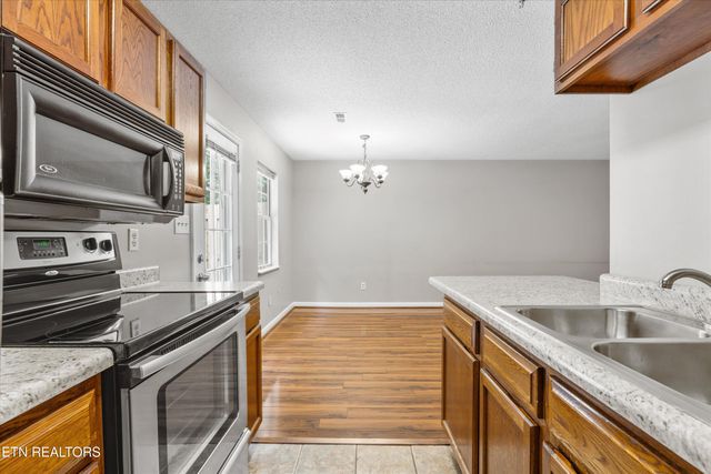1055 Blinken St, Knoxville, TN 37932