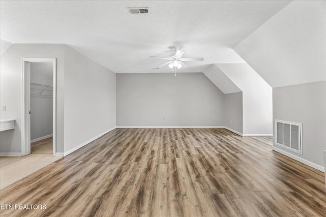 1055 Blinken St, Knoxville, TN 37932